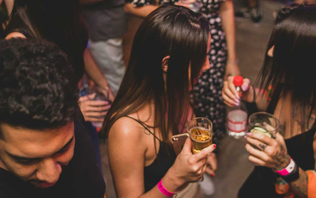 Crowd Control Wristbands Canada: Best Practices for Festivals, Stadiums & Venues